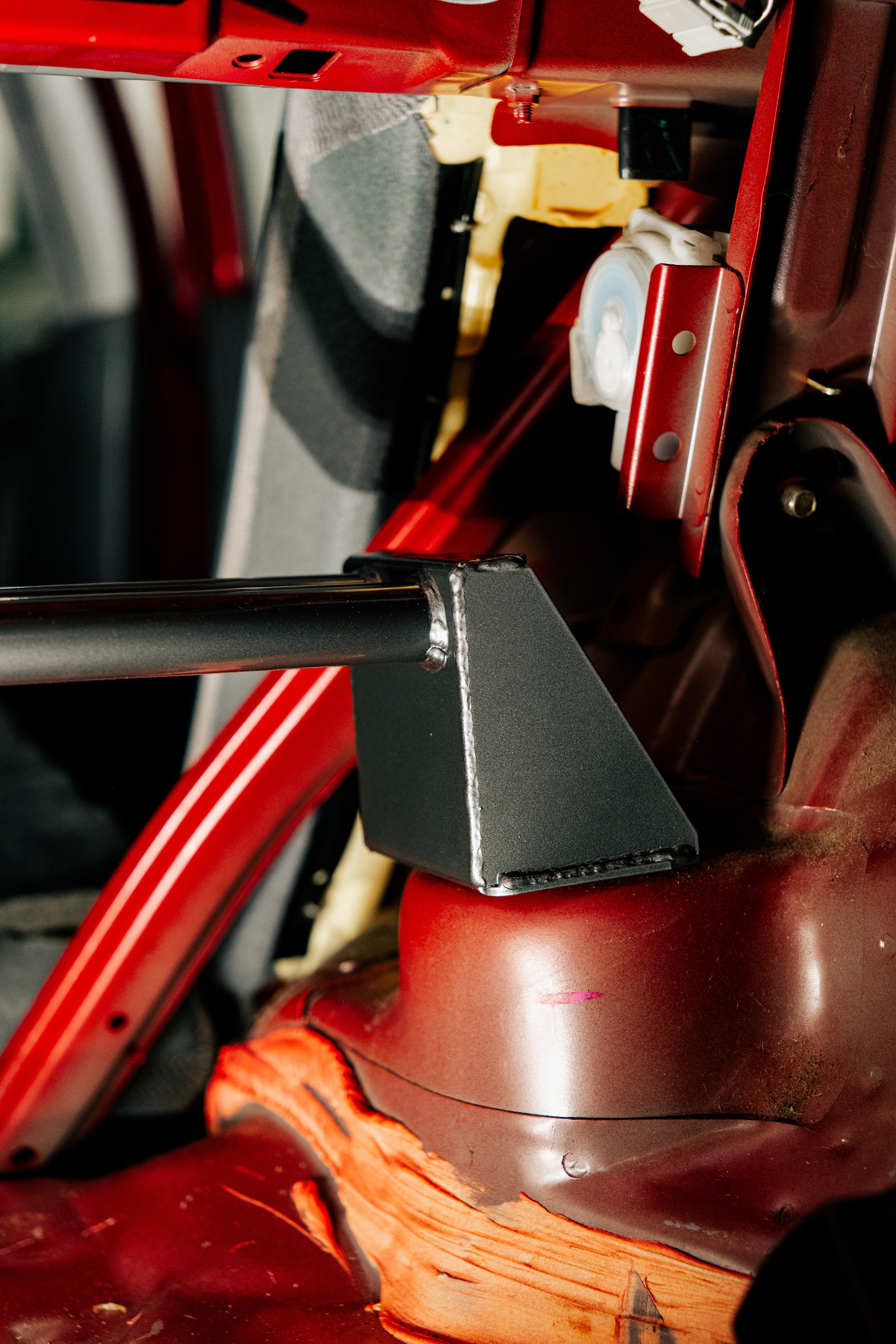 DC Sports Rear Strut Bar for 88-00 Civic, CRX, Del Sol / 94-01 Integra