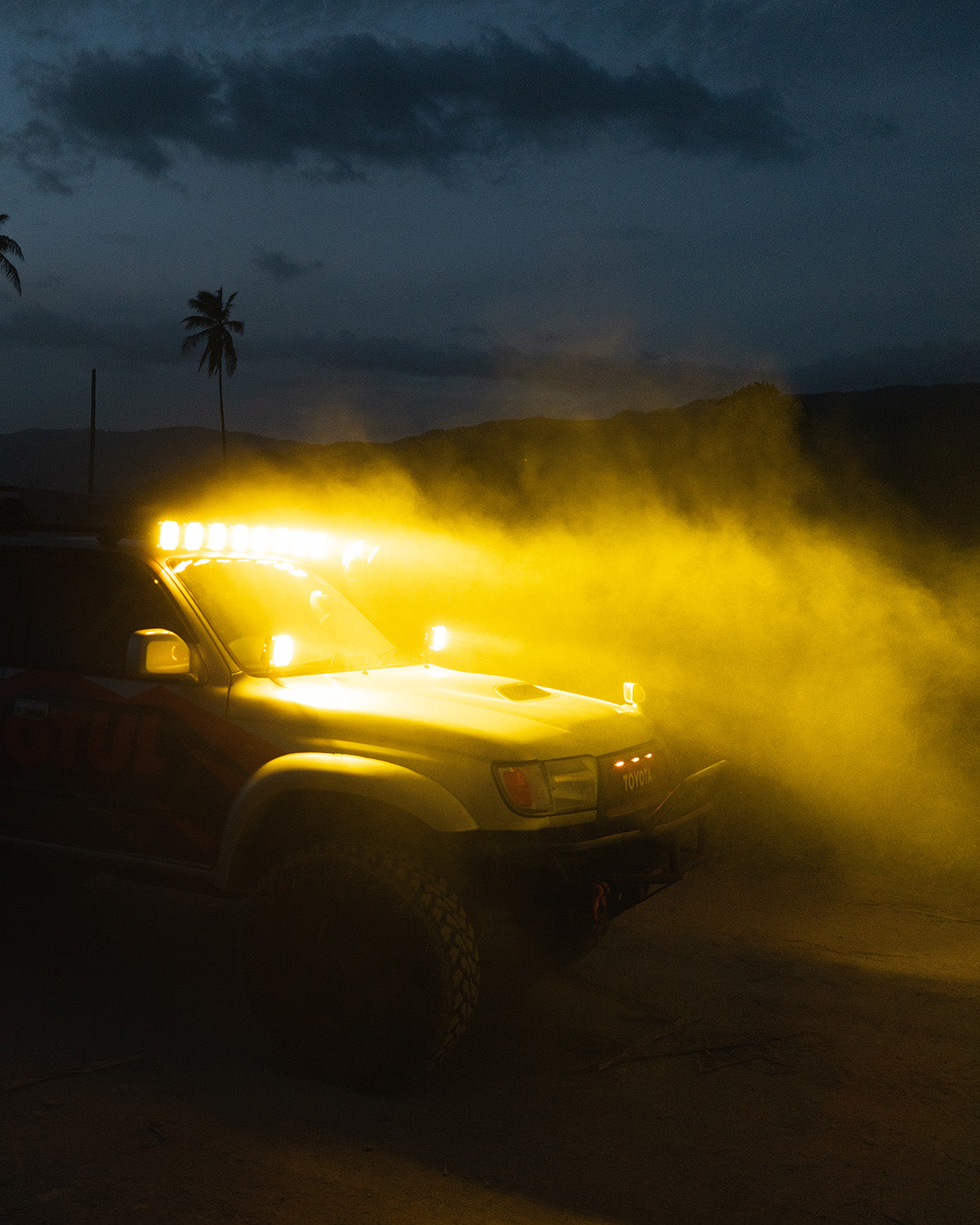 Auxbeam CUBE-Z Series 4" LED Pod Lights – Flood Beam, White DRL & Amber Turn Signal