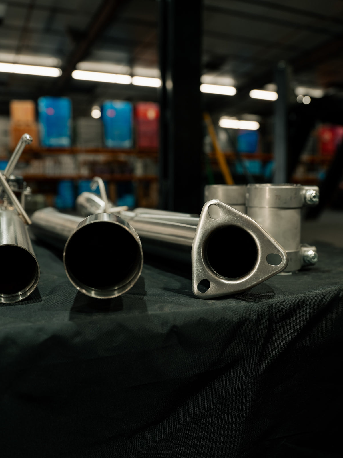 Flange and mandrel-bent pipe ends of the TSP Hibiki exhaust on the bench