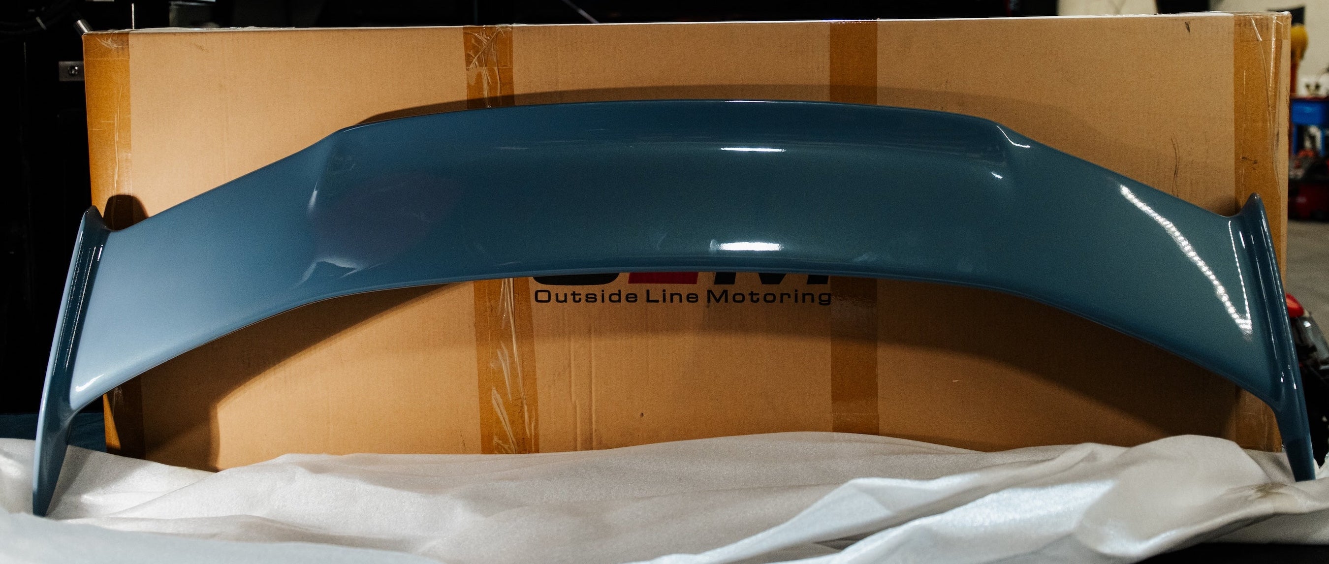 OLM Carbon Fiber Paint-Matched Wings for 2023+ Honda Civic Type R [FL5]